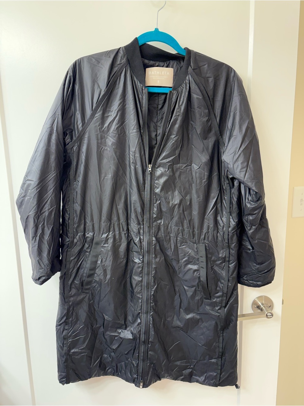Athleta Women's Black Insulated Full Zip Mid-Length Jacket w/ Pockets Size S